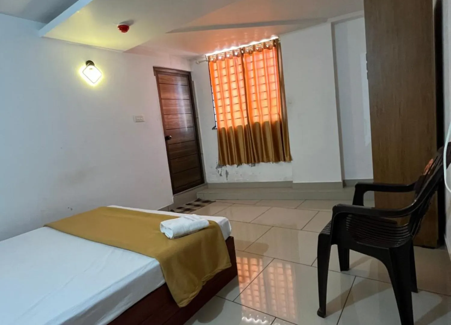 Plaza Residency Hotel Badagara India